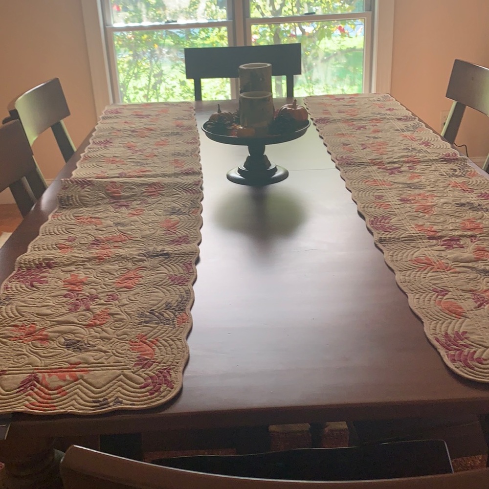 Beautiful Croft & Barrow fall table runners
